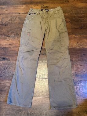 ARIAT FR work pants M5 style with straight legs. Size 32W 32L
